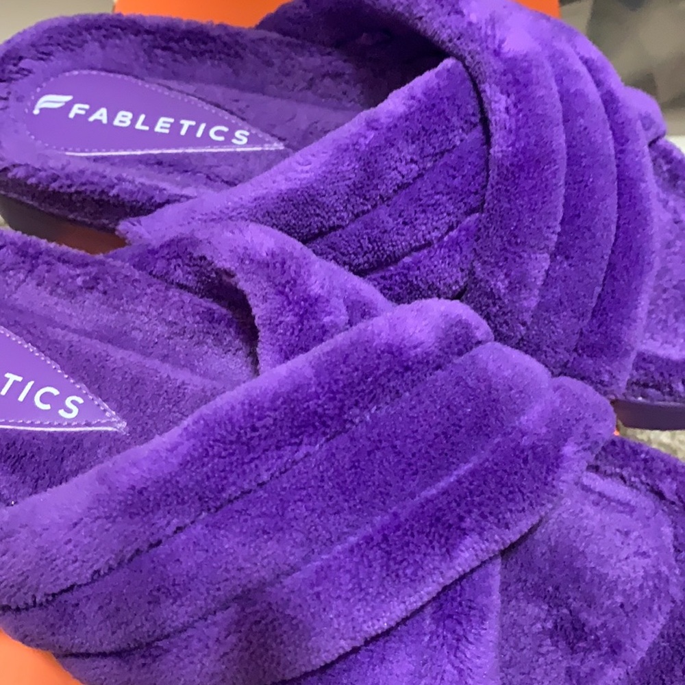 Fabletics Slippers - Picture 4 of 5